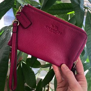 Coach Wristlet / Detachable Wallet